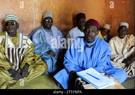 NIGER, Zinder, Palast des Sultans von DAMAGARAM El Hadji ABOUBACAR OUMAROU SANDA, islamisches Gericht, Richter tragen die Kleidung Boubou Stockfoto