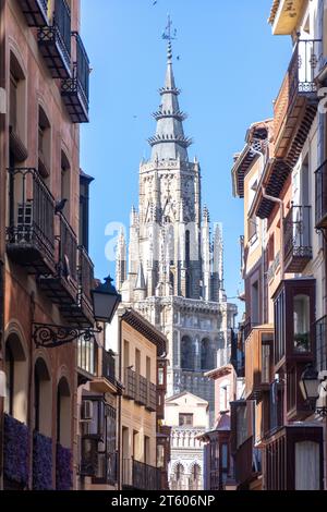 Gotischer Turm der Kathedrale von Toledo (Kathedrale Primada Santa María de Toledo), Toledo, Castilla–La Mancha, Königreich Spanien Stockfoto