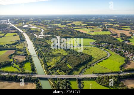 Aus der Vogelperspektive, Autobahn A43 über den Wesel-Datteln-Kanal, Lippe-Mäander, Lippe-Aue bei Bergbossendorf, Haltern am See, Ruhrgebiet Münsterlan Stockfoto