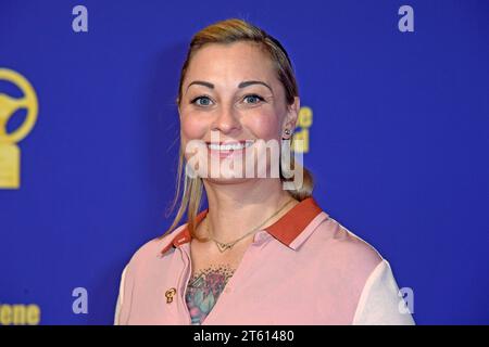 Lina van de Mars - VERLEIHUNG das GOLDENE LENKRAD 2023 im Axel Springer Hochhaus in Berlin am 07.11.2023 *** Lina van de Mars AWARD DAS GOLDENE LENKRAD 2023 am 07 11 2023 im Axel Springer Tower in Berlin Credit: Imago/Alamy Live News Stockfoto