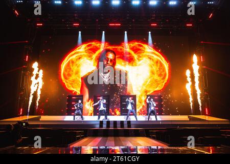 7. November 2023: Aston Merrygold, OritsÃ Williams, Marvin Humes und JB Gill von der britischen Boyband JLS treten auf ihrer UK Tour 2024 vor ausverkauften Gästen in der Leeds Arena auf (Credit Image: © Myles Wright/ZUMA Press Wire). Nicht für kommerzielle ZWECKE! Stockfoto