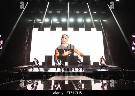 7. November 2023: Aston Merrygold, OritsÃ Williams, Marvin Humes und JB Gill von der britischen Boyband JLS treten auf ihrer UK Tour 2024 vor ausverkauften Gästen in der Leeds Arena auf (Credit Image: © Myles Wright/ZUMA Press Wire). Nicht für kommerzielle ZWECKE! Stockfoto