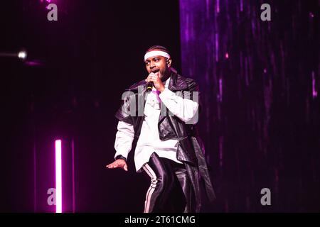 7. November 2023: Aston Merrygold, OritsÃ Williams, Marvin Humes und JB Gill von der britischen Boyband JLS treten auf ihrer UK Tour 2024 vor ausverkauften Gästen in der Leeds Arena auf (Credit Image: © Myles Wright/ZUMA Press Wire). Nicht für kommerzielle ZWECKE! Stockfoto