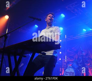 Liverpool, Großbritannien. November 2023. Scouting for Girls tritt an der Liverpool O2 Academy auf. Quelle: David Bronstein/Alamy Live News Stockfoto