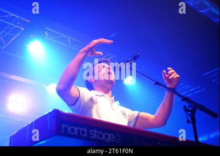 Liverpool, Großbritannien. November 2023. Scouting for Girls tritt an der Liverpool O2 Academy auf. Quelle: David Bronstein/Alamy Live News Stockfoto