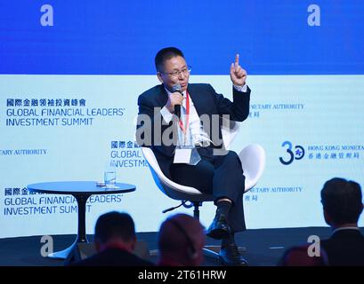 Hongkong, China. November 2023. Wang Jianjun, stellvertretender Vorsitzender der China Securities Regulatory Commission, spricht auf der Hauptsitzung des Global Financial Leaders' Investment Summit am 7. November 2023 in Hongkong, Südchina. PASSEND ZU „Roundup: Star-besetztes Finanzgipfels-Line-up setzt Votum of Confidence in Hong Kong, Festland“ Credit: Chen Duo/Xinhua/Alamy Live News Stockfoto