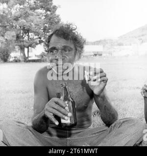 Aborigines im Todd River, Alice Springs, Northern Territory, Australien Stockfoto