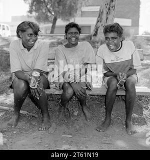 Aborigines im Todd River, Alice Springs, Northern Territory, Australien Stockfoto