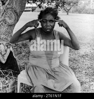 Aborigines im Todd River, Alice Springs, Northern Territory, Australien Stockfoto