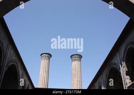 Cifte Minareli Medrese, die Doppel-Minarett-Madrasa in Erzurum, Türkei Stockfoto