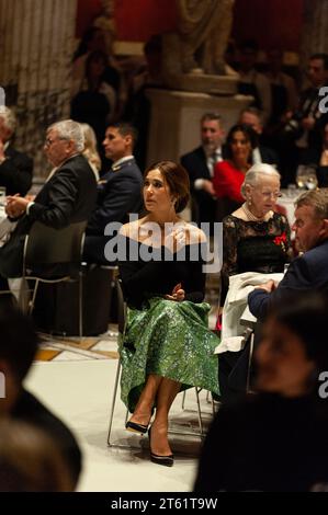 Kopenhagen, Dänemark. November 2023. Kronprinzessin Mary, Königin Margrethe von Dänemark in Glyptoteket in Kopenhagen, wo König Felipe und Königin Letizia von Spanien während ihres Staatsbesuchs in Dänemark eine Rückkehrvereinbarung veranstalten. (Foto: Ricardo Ramirez/NurPhoto) Credit: NurPhoto SRL/Alamy Live News Stockfoto