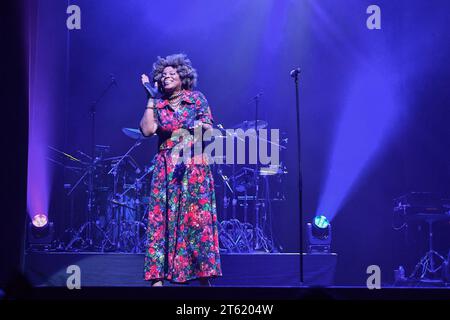 Paris, Frankreich. November 2023. Macy Gray tritt am 7. November 2023 live in der L’Olympia Konzerthalle in Paris auf. Foto: Christophe Meng/ABACAPRESS.COM Credit: Abaca Press/Alamy Live News Stockfoto