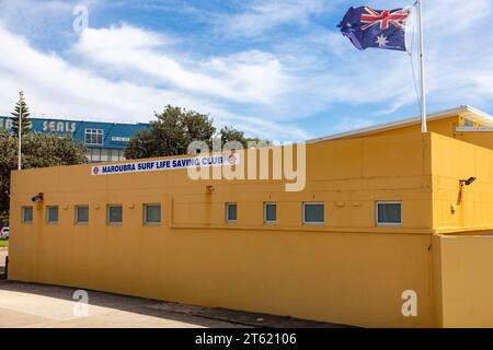 Maroubra Beach Surf lebensrettendes Clubhaus mit australischer Flagge, Sydney Eastern Vororte, NSW, Australien, 2023 Stockfoto