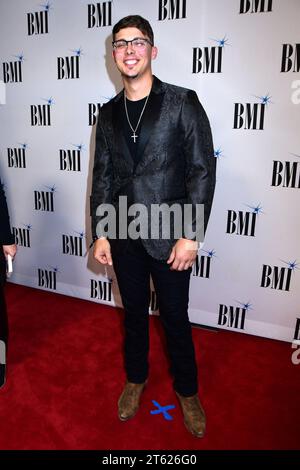 November 2023: Nashville, Tennessee: Chase Matthew. 2023 BMI Country Awards im Hauptquartier der BMI Music Row. (Kreditbild: © Dara-Michelle Farr/AdMedia via ZUMA Press Wire) NUR REDAKTIONELLE VERWENDUNG! Nicht für kommerzielle ZWECKE! Stockfoto