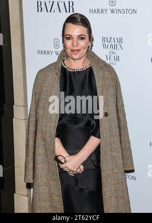 London, Großbritannien. November 2023. Olivia Colman kam für die Harper's Bazaar Women of the Year Awards 2023 bei Claridge's in London an. Quelle: SOPA Images Limited/Alamy Live News Stockfoto
