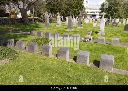 Titanengräber auf dem römisch-katholischen Mount Olivet Cemetery in Halifax, Nova Scotia, Kanada, wo 19 Leichen des Titanenuntergangs begraben wurden. Stockfoto
