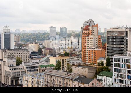 Die Stadt Kiew während des Luftalarms, Krieg Stockfoto