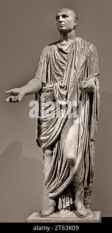 Togatus (Mann mit Toga), bekannt als Cicero, 1. Jahrhundert n. Chr., Pompeji, Tempel der Fortuna Augusta, nationales Archäologisches Museum von Neapel Italien. Stockfoto
