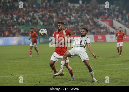 Bashundhara Kings schaffte es schließlich, Mohun Bagan SG im AFC Cup zu besiegen, indem sie dem indischen Outfit in ihrem entscheidenden Sieg 2-1 eine hinter-zurück-Niederlage übergaben Stockfoto