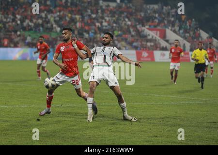 Bashundhara Kings schaffte es schließlich, Mohun Bagan SG im AFC Cup zu besiegen, indem sie dem indischen Outfit in ihrem entscheidenden Sieg 2-1 eine hinter-zurück-Niederlage übergaben Stockfoto