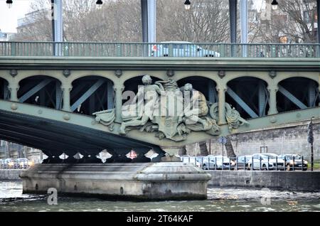Paris, Frankreich 03.25.2017: Steinbrücken über die seine in Paris Stockfoto