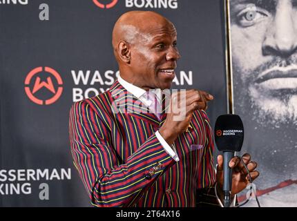 Brighton, Großbritannien. November 2023. Chris Eubank bei der Pressekonferenz Harlem Eubank und Timo Schwarzkopf vor dem Super Lightweight Klassenkampf, der am Freitag, den 10. November 2023 in Brighton, East Sussex, im Brighton Centre stattfindet. Quelle: LFP/Alamy Live News Stockfoto