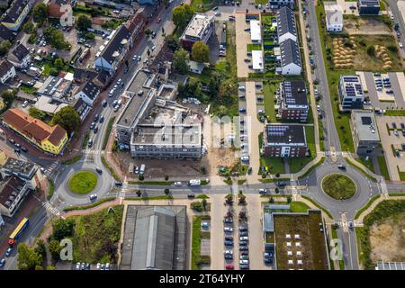 Luftaufnahme, Baustelle und neues Geschäftshaus Haus Leopold an der Halterner Straße, zwei Verkehrskreise, Hervest, Dorsten, Ruhrgebiet, Nord R Stockfoto
