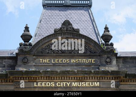 Portal, Leeds City Museum, Millennium Square, Leeds, England, Großbritannien Stockfoto