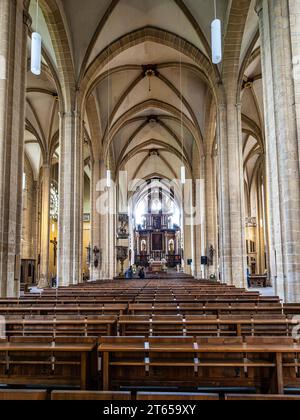 Innere der Kirche St. Severus in Erfurt, Deutschland. Die Bauarbeiten an der Kirche begannen in den 1270s Jahren. Sie wurde 1308 geweiht. Die Orgel wurde mir gebaut Stockfoto