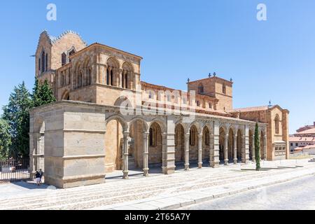 Kirche San Vicente de Ávila (Basílica de San Vicente) aus dem 11. Jahrhundert, Plaza de San Vicente, Ávila, Kastilien und León, Königreich Spanien Stockfoto