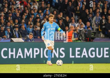 Neapel, Kampanien, Italien. November 2023. Neapel 08.11.2023, während des Gruppenfußballspiels der Champions League 2023/24, zwischen den Mannschaften des SSC Napoli gegen Union Berlino im Stadion Diego Armando Maradona. Giovanni Di Lorenzo vom SSC Napoli (Credit Image: © Fabio Sasso/ZUMA Press Wire) NUR REDAKTIONELLE VERWENDUNG! Nicht für kommerzielle ZWECKE! Stockfoto