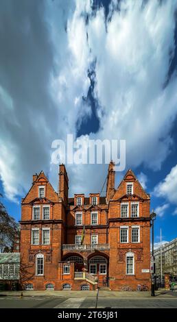 England, Vereinigtes Königreich, 17. April 2023, Ansicht des Gebäudes der High Commission of Jamaica im Royal Borough of Kensington and Chelsea Stockfoto