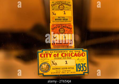 Spirituosen-Einzelhandel, Lizenznummer 1 von 1935 City of Chicago. Nach der Prohibition erhielt das Berghoff Restaurant seine erste Likörlizenz mit der Adams Brewery in 17 West Adams Street mit der Adams Brewery. Das deutsche Berghoff Restaurant in Chicago, USA Stockfoto