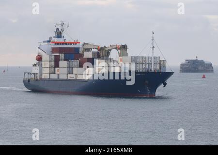 Das Kühlfrachtschiff MV STAR WILL in den Hafen einfahren Stockfoto