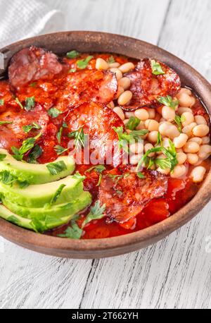 Schüssel Chorizo und Butterbohnen-Eintopf Stockfoto