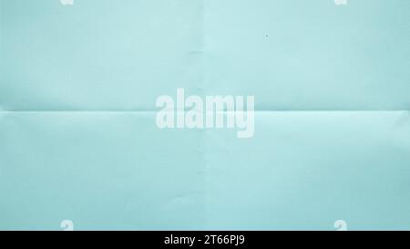 Gefaltetes blaues Papier für den Hintergrund. Stockfoto