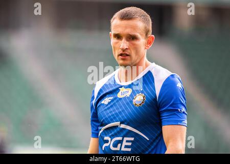 Warschau, Polen. Oktober 2023. Maciej Domanski von Stal wurde während des Polnischen PKO Ekstraklasa League-Spiels zwischen Legia Warszawa und PGE FKS Stal Mielec im Marschall Jozef Pilsudski Legia Warschau Municipal Stadium gesehen. Endergebnis; Legia Warszawa 1:3 PGE FKS Stal Mielec. Quelle: SOPA Images Limited/Alamy Live News Stockfoto