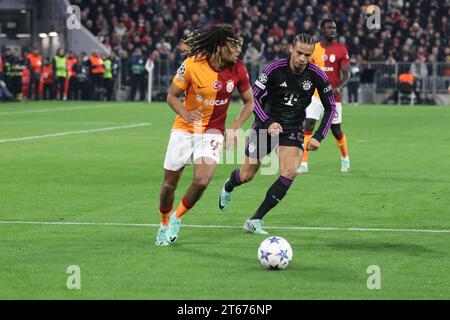MÜNCHEN, Deutschland. , . 93 Boey Sacha, 10 Leroy SANÉ, Sane während der UEFA Champions League Goup Ein Spiel zwischen dem FC BAYERN München und GALATASARAY A.S. in der Allianz Arena, dem Stadion München am 08. November. In München (Foto von Arthur THILL/ATP Images) (THILL Arthur/ATP/SPP) Credit: SPP Sport Press Photo. /Alamy Live News Stockfoto