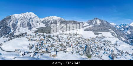 Traumhafte Bedingungen für Winteraktivitäten aller Art in Berwang in der Tiroler Zugspitz Stockfoto