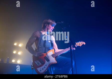 Glasgow, Schottland, 8. November 2023, Fotografien von Dougie Poynter von McFly, die am 8. November 2023 im Barrowland Glasgow auftrat Stockfoto