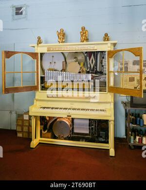 Ein Stroud Orchestrion, gefunden in Nelliston, im Mohawk Valley im Bundesstaat New York. Stockfoto