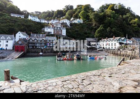 Clovelly, Devon, Großbritannien, England, Clovelly Harbour, Clovelly UK, Clovelly England, Clovelly Harbour, Dorf, Boote, Fischerboote, hübsche Dörfer, Stockfoto