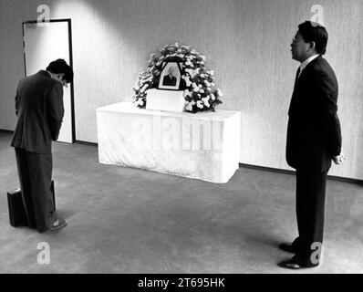 Trauerzimmer im japanischen Generalkonsulat am Prinzregentenplatz in München nach dem Tod des japanischen Kaisers. [Automatisierte Übersetzung] Stockfoto