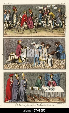 Prozession kirchlicher und Laienkurfürsten zu Pferd mit Spruchbändern vor Kaiser Karl IV. (Oben); Herzog von Sachsen füllte Hafersäcke (Mitte); der Kaiser speiste am Tisch mit einem Schrankträger, der ihn mit einem langen Löffel unter Aufsicht von Bischöfen und Adligen bedient (unten). Elettori che precedono lImperatore. Miniaturen aus dem Wiener Codex des Goldenen Stiers, eine illustrierte Handschrift für König Wenzel IV. Von Böhmen, 1365. Handkolorierter Kupferstich von Migliavacca von Giulio Ferrarios Kostüme Alte und Moderne der Völker der Welt, Il Kostüm Antico e Moder Stockfoto