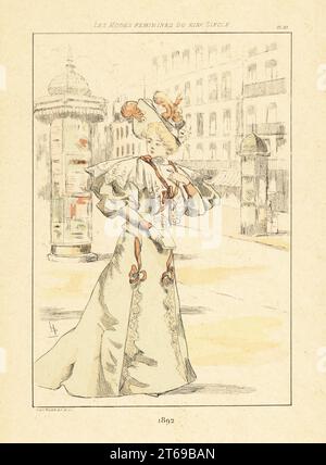 Modische Frau vor dem Werbekiosks, Colonne Morris, Paris, 1892. In Haube, Kleid mit vollen Ärmeln, Spitze Kapelette, volle Röcke, Bänder. Handkolorierte Trockenpunkt- oder pointe-Seche-Radierung von Henri Boutet aus Les Modes feminines du XIXeme Siecle (Weibliche Mode des 19.. Jahrhunderts), Ernest Flammarion, Paris, 1902. Boutet (1851-1919) war ein französischer Künstler, Kupferstecher, Lithograph und Designer. Stockfoto