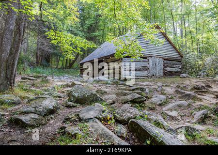 Historische Noah Ogle Gehöft entlang des Roaring Fork Motor Nature Trail in der Nähe von Gatlinburg, Tennessee im Great Smoky Mountains National Park Stockfoto