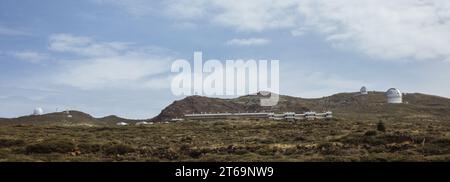 Eine Panoramaaufnahme der Teleskope des Observatoriums Roque de los Muchachos. La Palma, Spanien Stockfoto