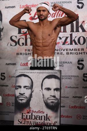 Brighton, Großbritannien. November 2023. Harlem Eubank und Timo Schwarzkopf wiegen im Grand Hotel in Brighton ein. Quelle: James Boardman/Alamy Live News Stockfoto