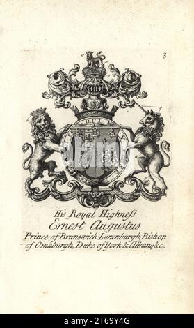 Wappen und Wappen von HRH Ernest Augustus, Prinz von Brunswick Luneburg, Bischof von Osnaburgh, Herzog von York und Albany. Kupferstich von Andrew Johnston nach C. Gardiner aus der Notitia Anglicana, Die Die Errungenschaften des gesamten englischen Adels Andrew Johnson, The Strand, London, 1724 Ausmachte. Stockfoto