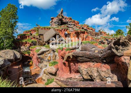 Splash Mountain Holzfahrt Attraktion im Frontierland Area of Magic Kingdom in Walt Disney World, Orlando, Florida Stockfoto